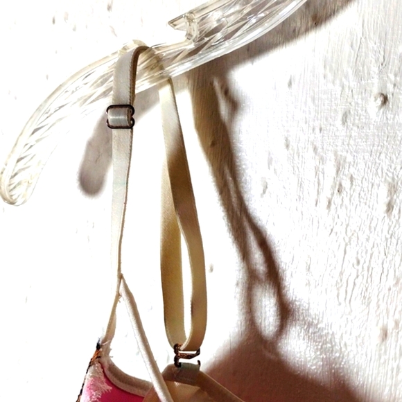 Pink, Victoria's Secret, 32B,Date push up bra - Picture 3 of 7